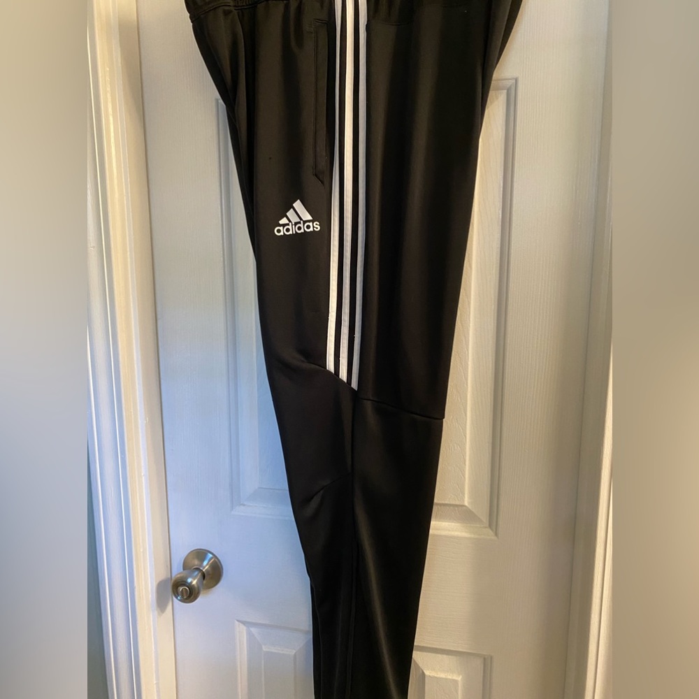 Xl Addis’s running pants